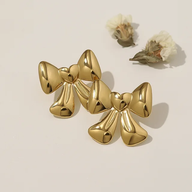 Moana’s Bow Earring