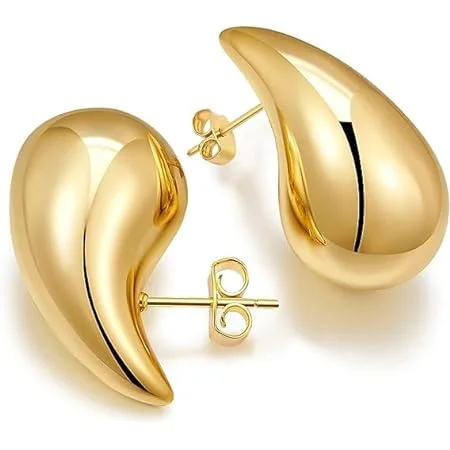 Golden Cashew Stud