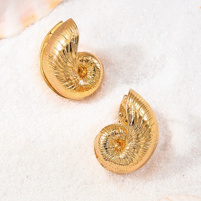 Mystic Twirl Shell Earring