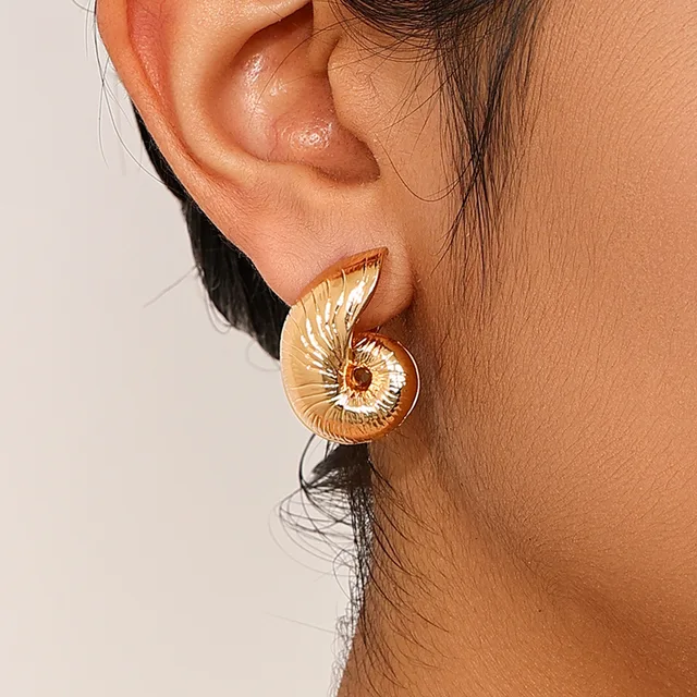 Mystic Twirl Shell Earring