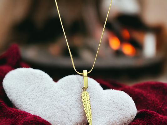 Leaf Pendant Necklace