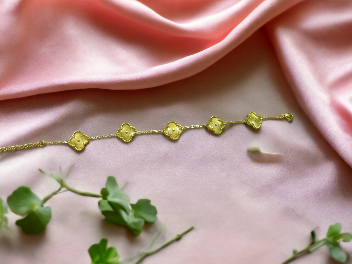 Flora Radiance Clover Bracelet