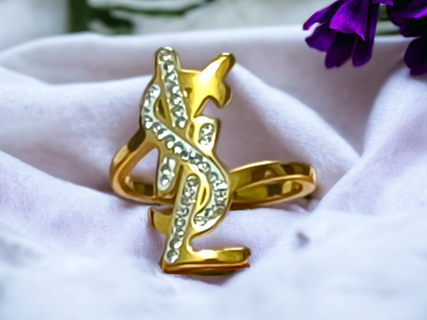 Gold Treble Clef Ring