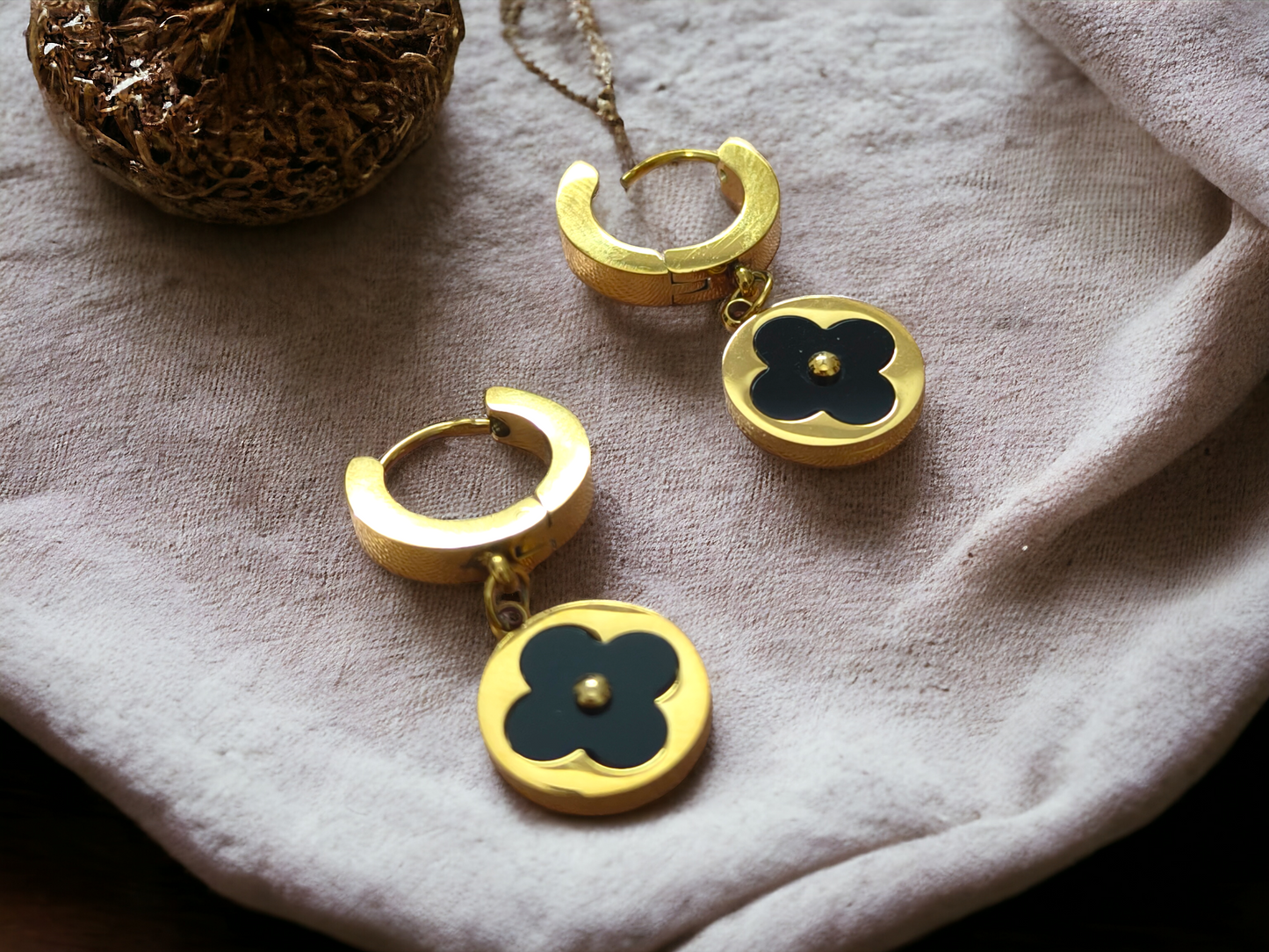 Clover Huggie Hoops